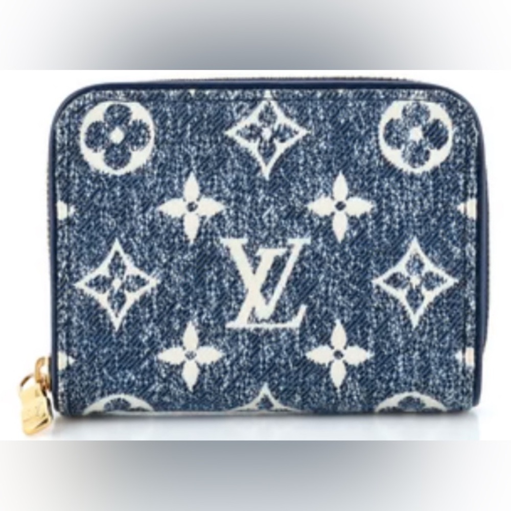 NWT‼️ LOUIS VUITTON DENIM WALLET